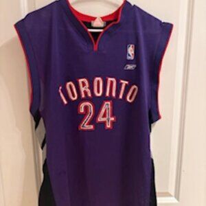 Vintage early 2000s Morris Peterson Jersey